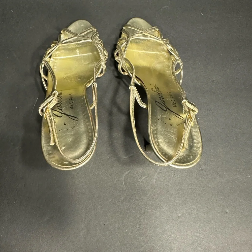 GARaLOMI Gold Strappy Heels size 6.5 pre owned Exellent condition